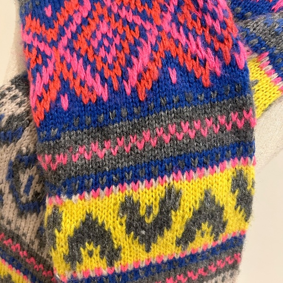 Colorful wool scarf - Picture 2 of 2